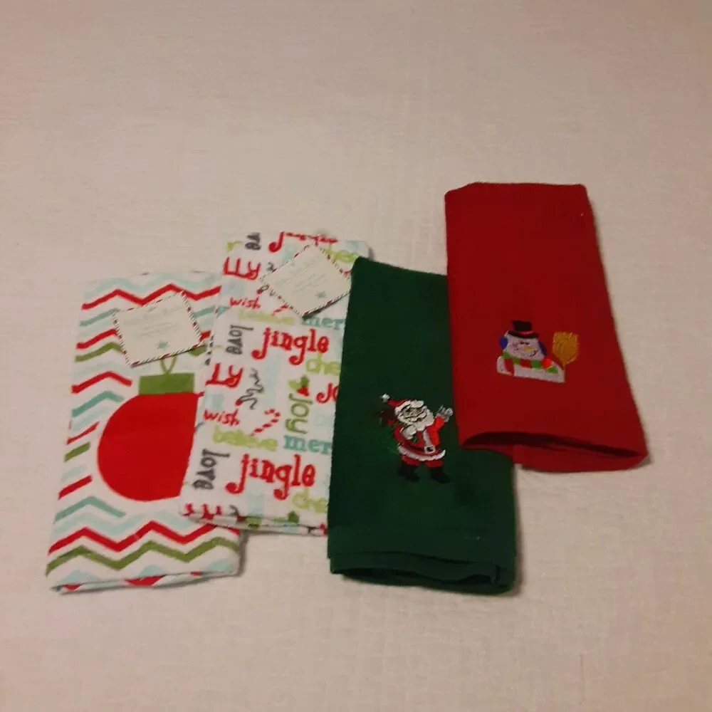 Christmas Fingertip Towel Set x 4 Festive Colorful